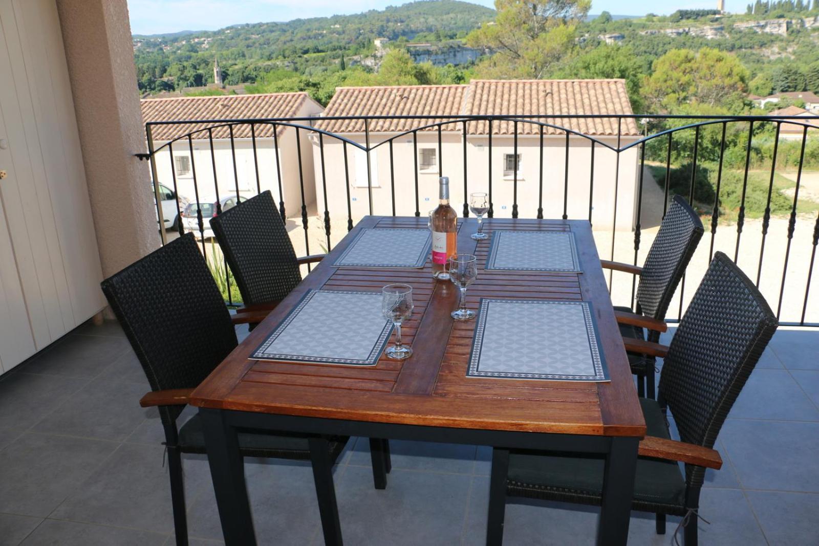 Superbe Appartement Dans Residence Avec Piscine Saint-Martin-dʼArdèche Exteriör bild